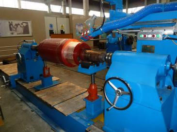 Cina Commutatore CNC Undercutting Machine per il taglio del motore a corrente continua Armature Mica Indicizzazione manuale fornitore